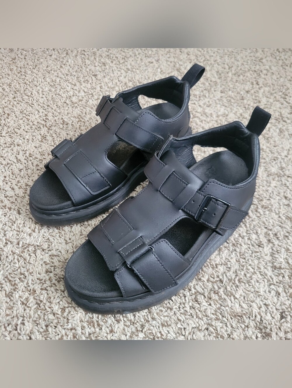 Dr. Martens Kamilah Sandals Shoes Black Hydro Leather 90s Fisherman Straps 7